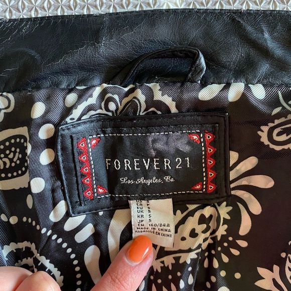Forever 21 Black Faux Leather Jacket - Size S - Picture 5 of 5
